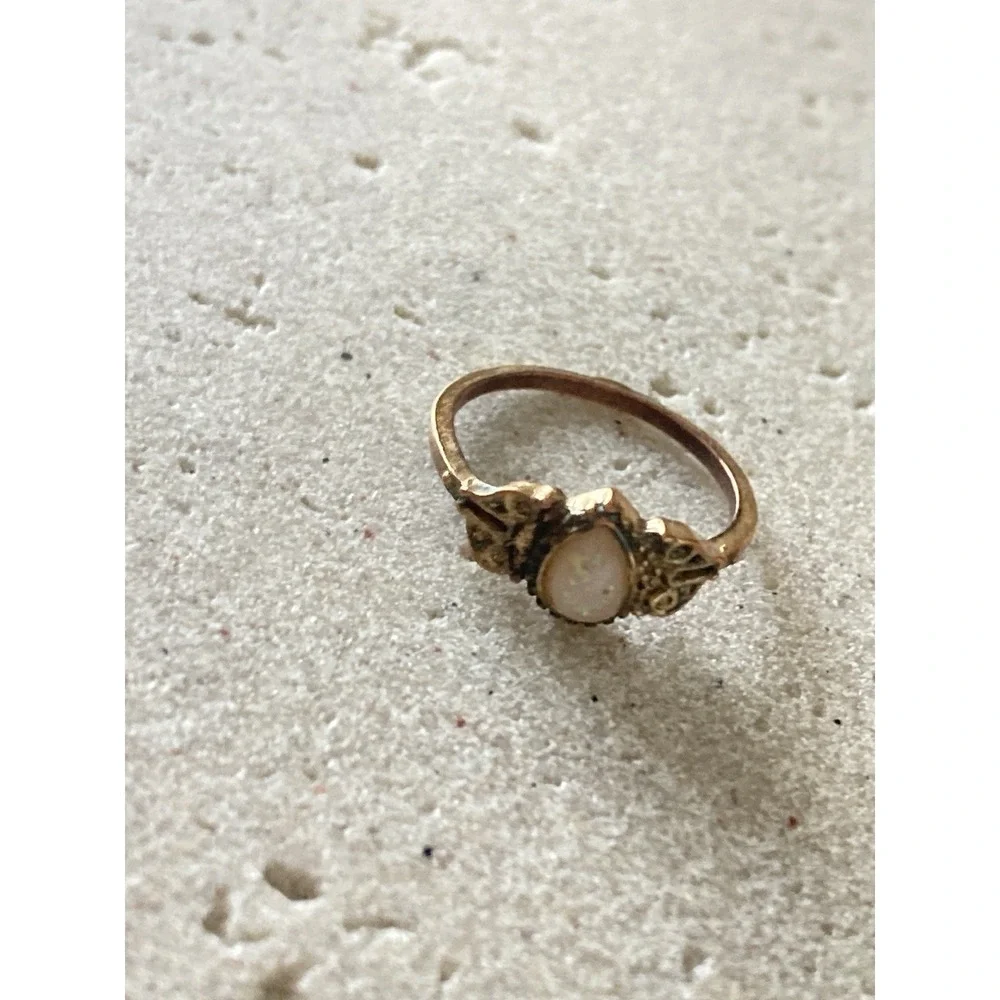 Gold‎ Tone Faux Opal Rhinestone Cluster Ring White Navette Victorian Revival